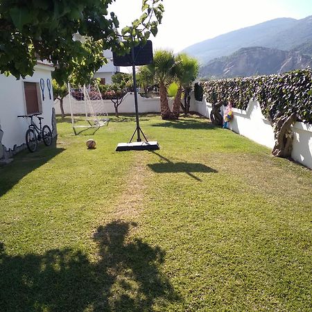 Villa Miriade B&B Paestum Exteriör bild